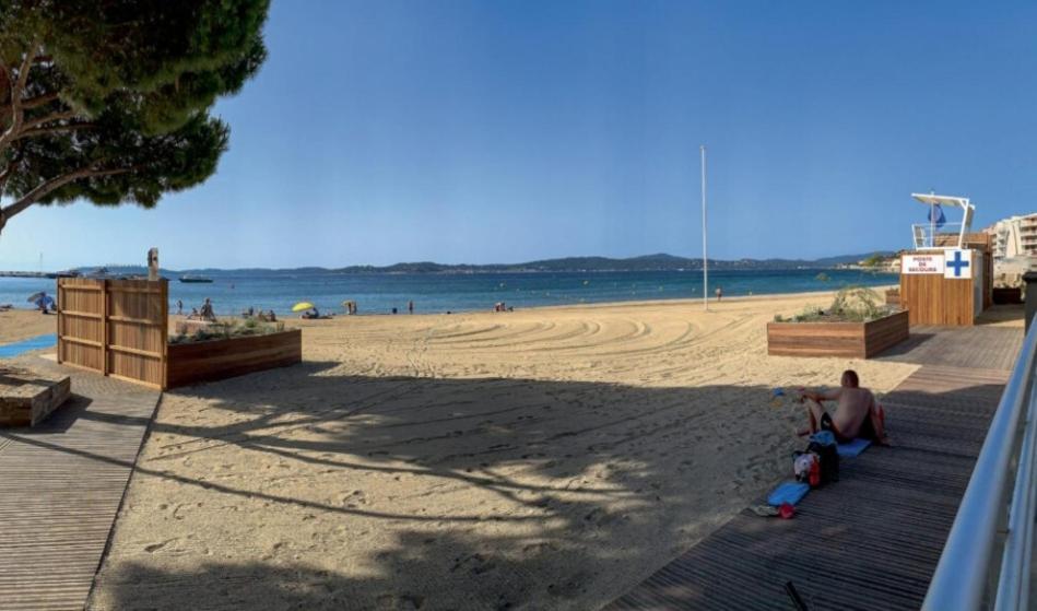 Haut De Villa A 700 Metres De La Plage, Totalement Independant Et Accessible Par Un Escalier Exterieur Sainte-Maxime Exteriér fotografie